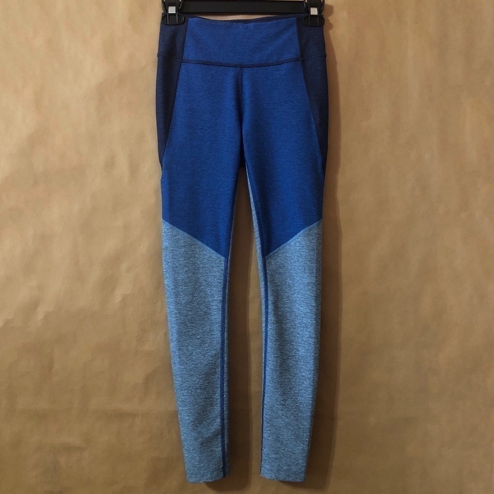 Outdoor Voices | 7/8 Tri-Tone Warmup Leggings in Navy/Deep Sea/Mist Size XS